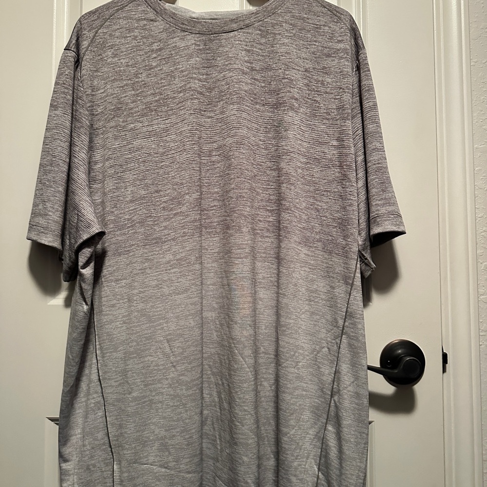 Men’s XXXL Tommy Bahama tshirt. No tags but never worn